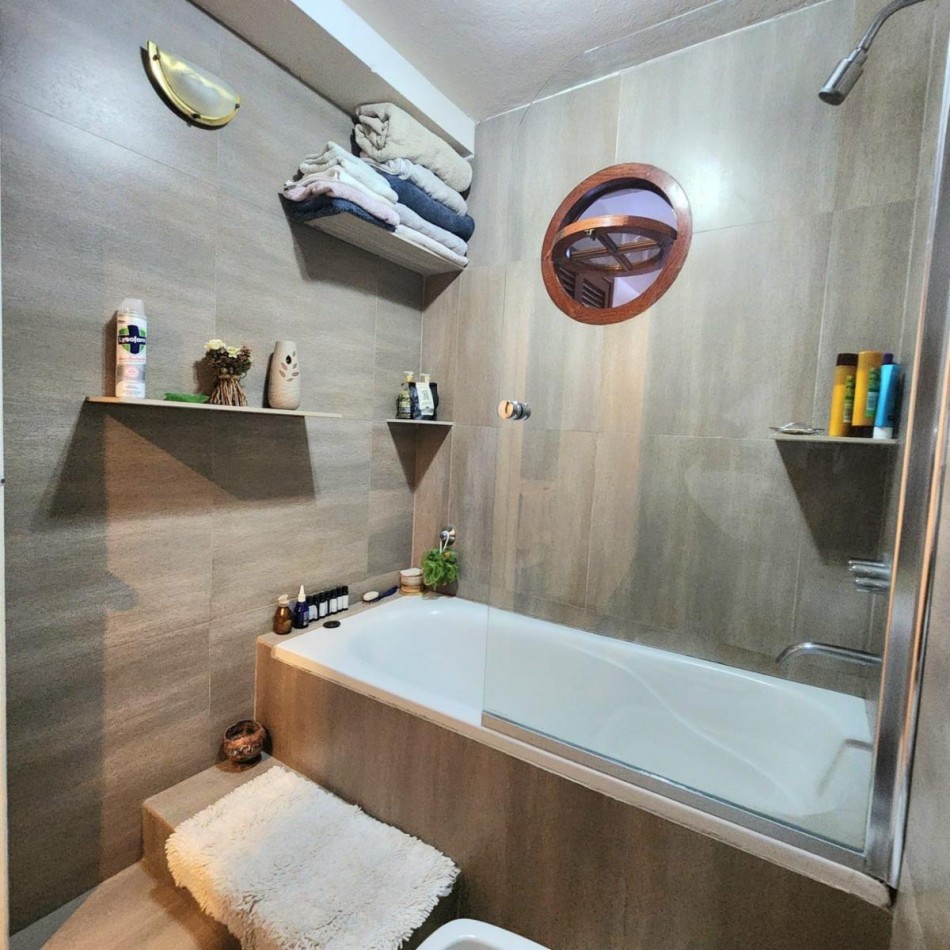 INCREIBLE CASA CON PISCINA