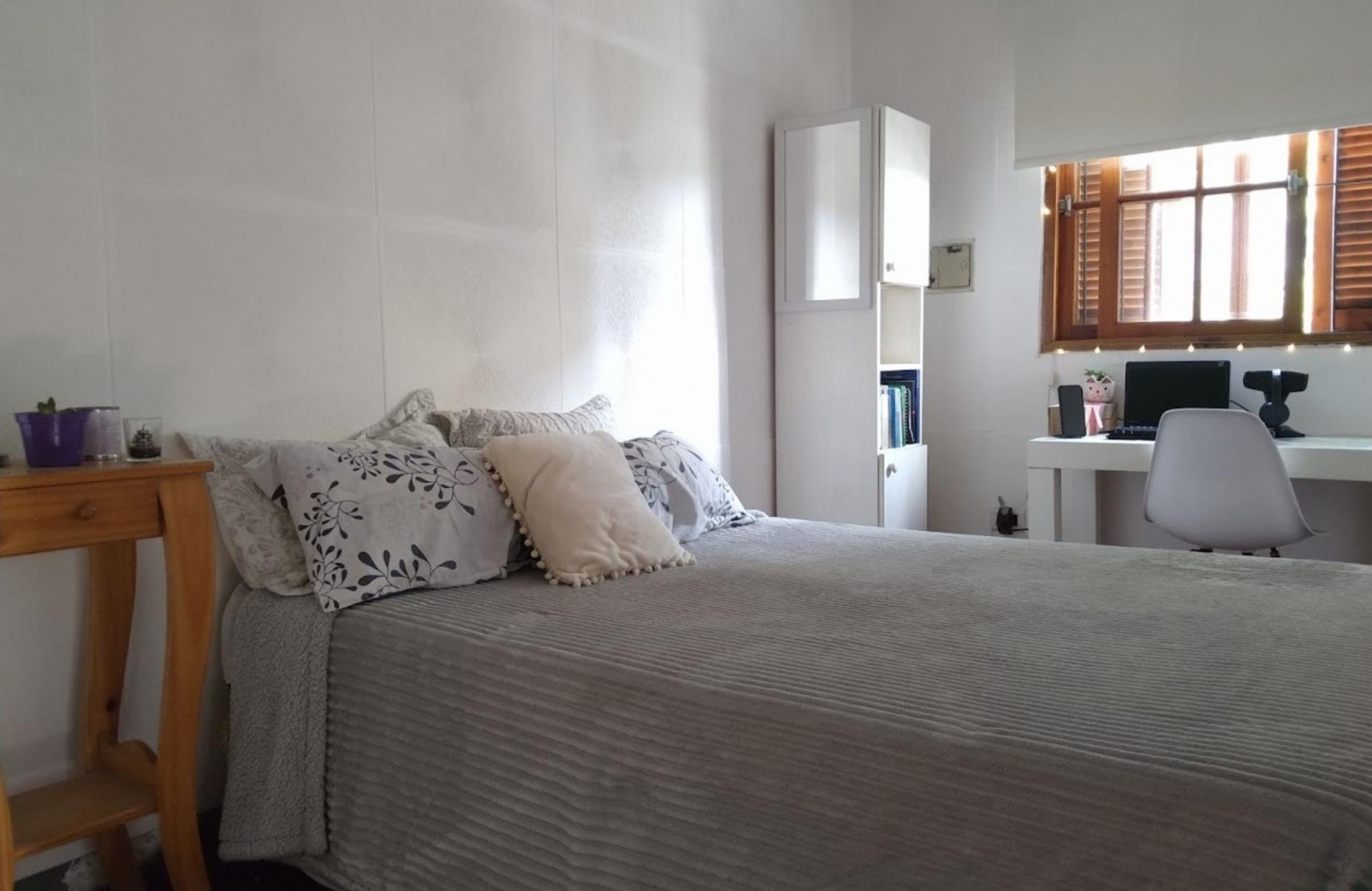 EXCELENTE OPORTUNIDAD. CASA y LOCAL COMERCIAL EN ESQUINA